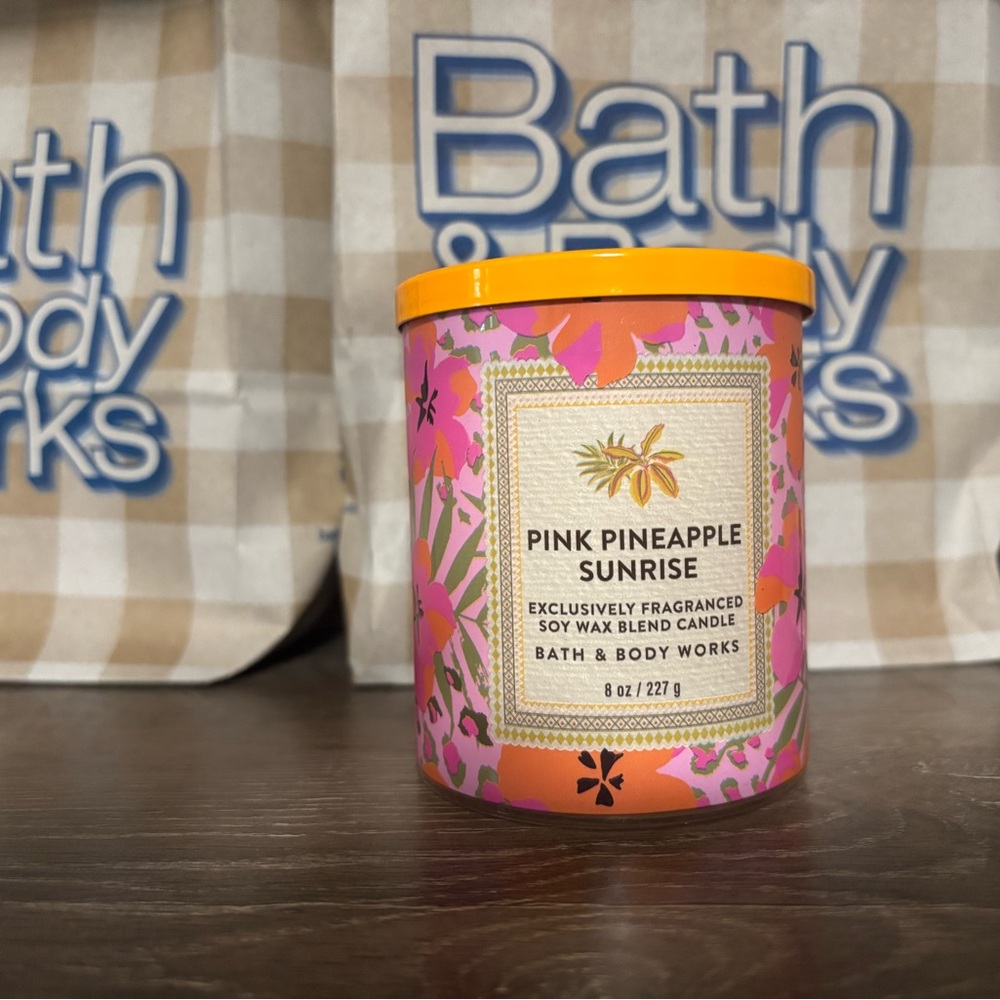 Bath & Body Works Pink Pineapple Sunrise Candle - Vibrant Pink and Orange